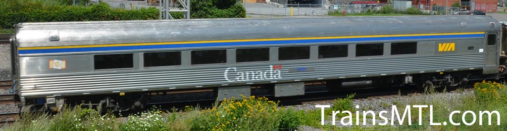 Passenger car VIA 4103 left side / Wagon de passager VIA 4103 coté gauche